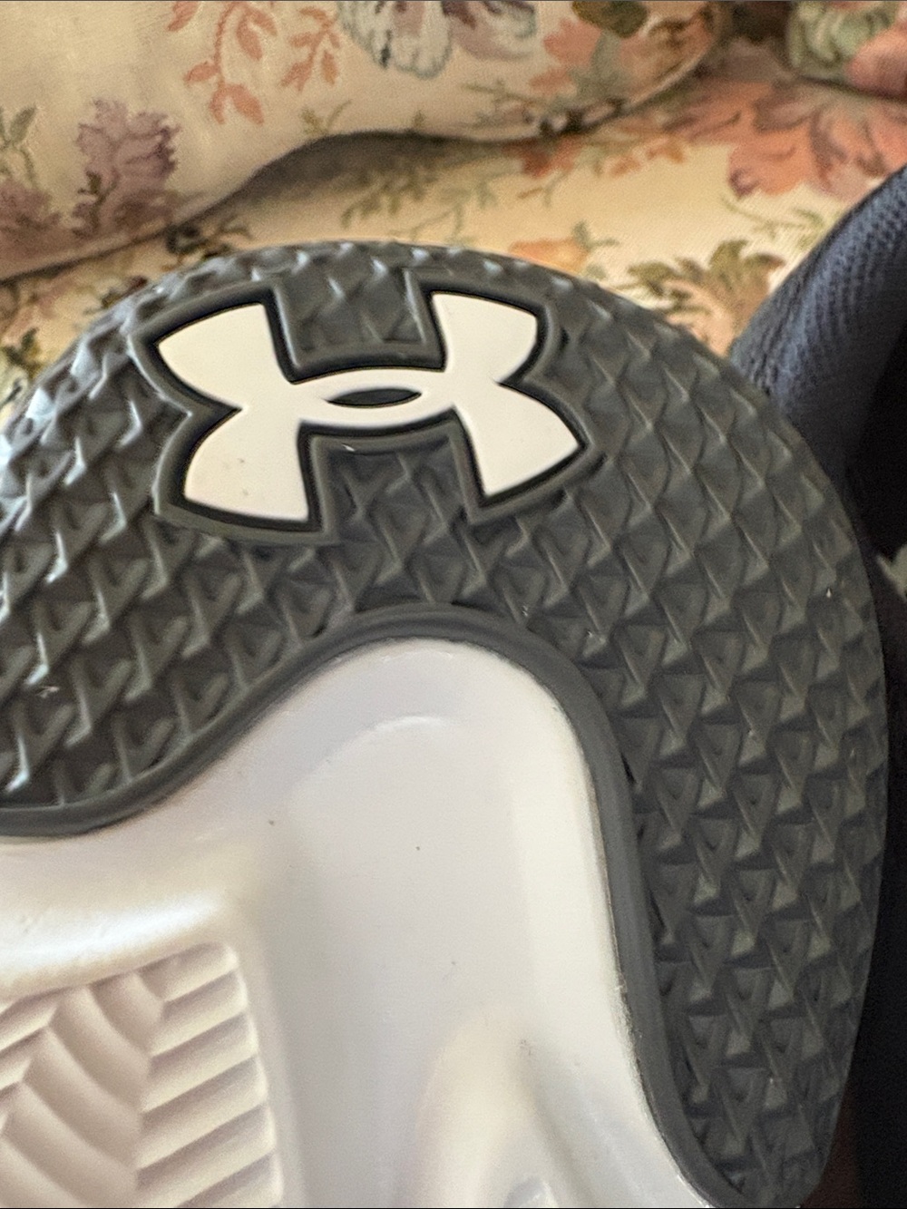 Under Armour Women’s Black Athletic Running Shoes size 9.5 - Picture 5 of 10